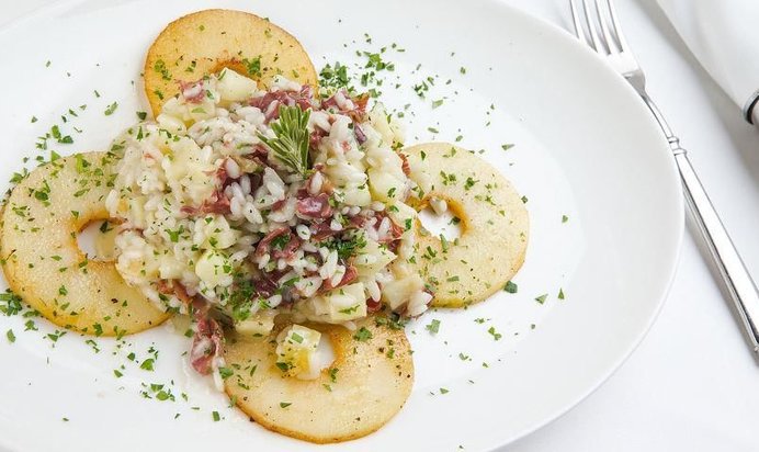 Ризотто с зеленым яблоком