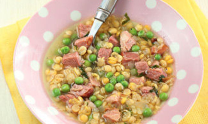 Гороховый суп со свиной рулькой