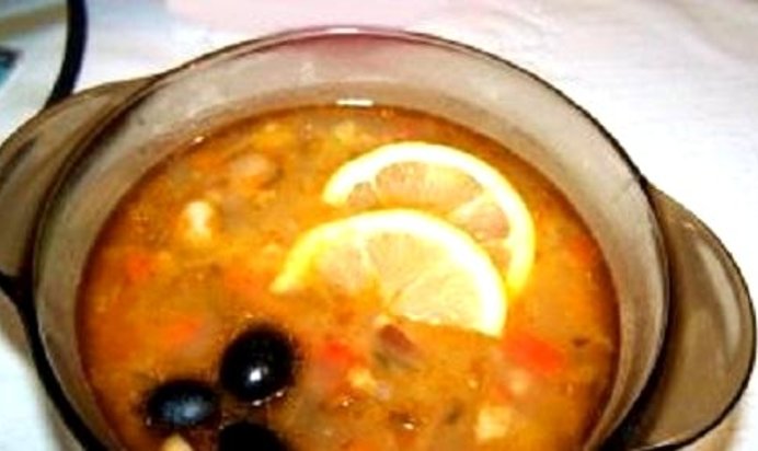 Солянка по-домашнему