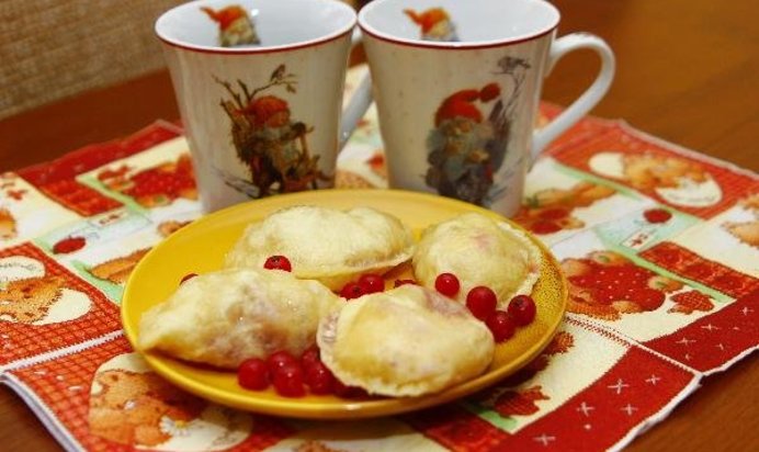 Вареники с ягодами на кефире