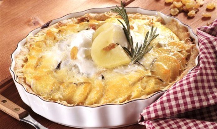 Ананасовая шарлотка