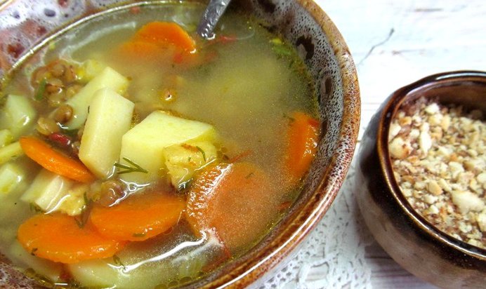 Суп с чечевицей на курином бульоне