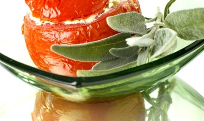 Яичница в помидоре