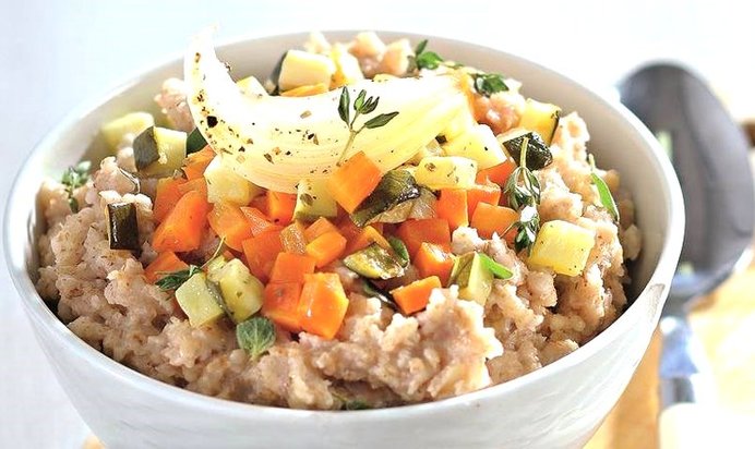 Овсяная каша с овощами