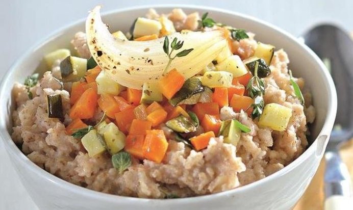 Овсяная каша с овощами