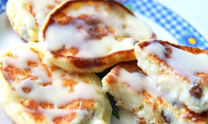 Сырники с изюмом