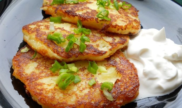 Картофельные оладьи с сыром