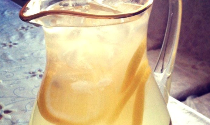 Быстрый имбирный лимонад