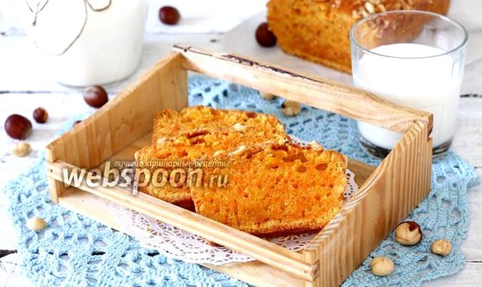 Морковный кекс с фундуком