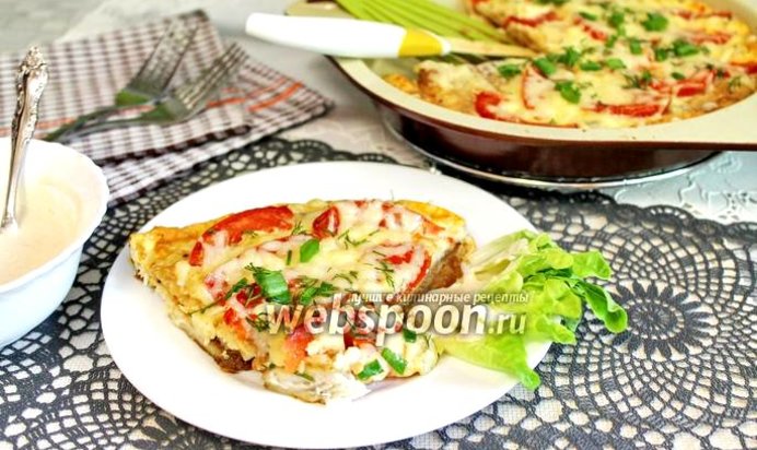 Тилапия с помидорами в омлете, запечённая в духовке