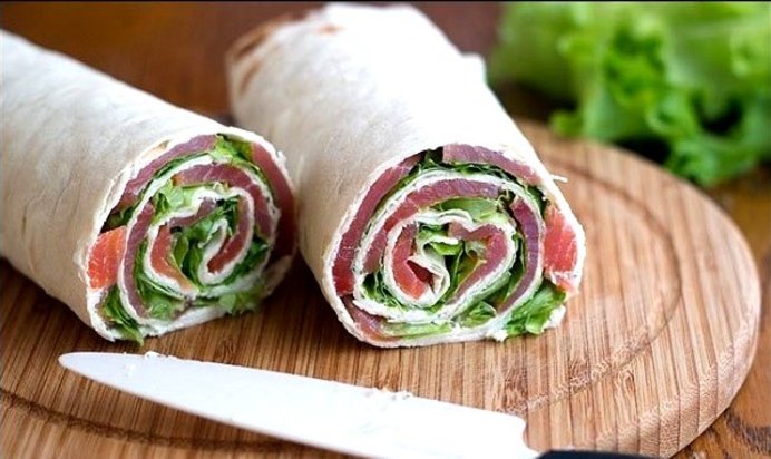 Роллы из лаваша с семгой