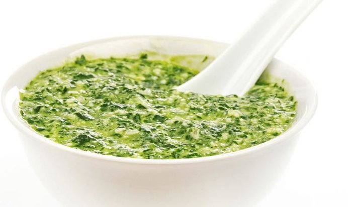 Песто из корн-салата и руколы