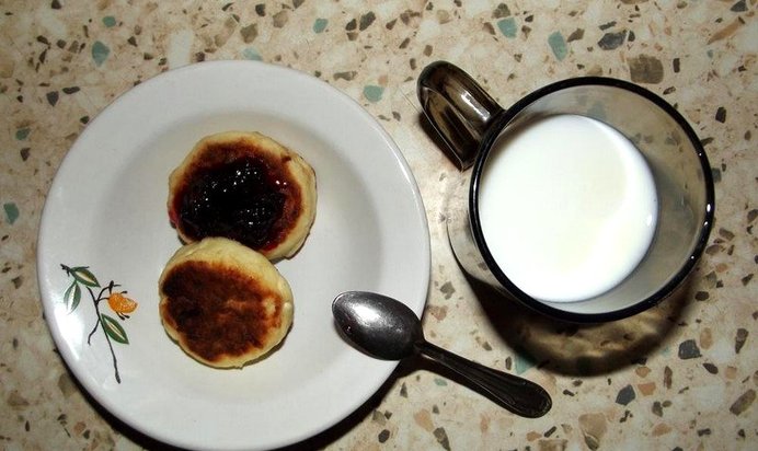 Мягкие сырники с вареньем