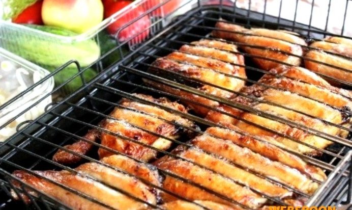 Шашлык из курицы в соевом соусе