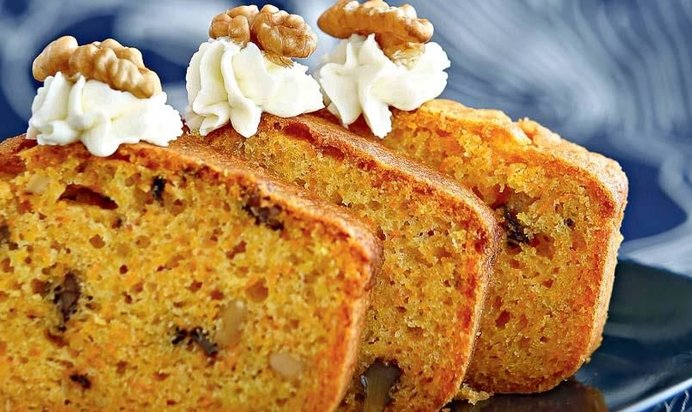 Пряный морковный кекс