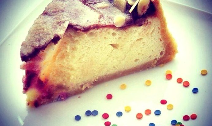 Шоколадный торт со сметанным суфле