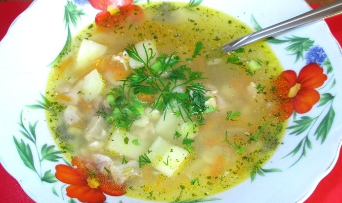 Гороховый суп на свиных ребрышках