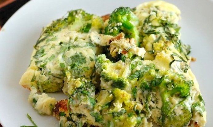 Омлет с брокколи в духовке
