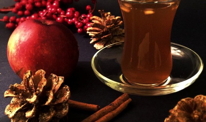 Коричный чай с яблоком, апельсином и мятой