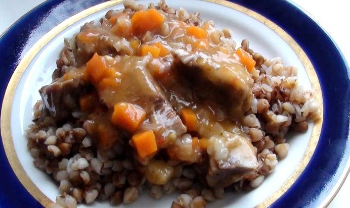 Гречка с подливкой