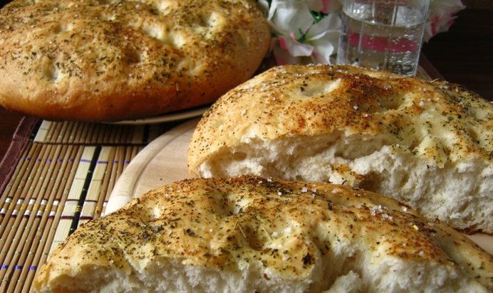 Фокачча на минеральной воде