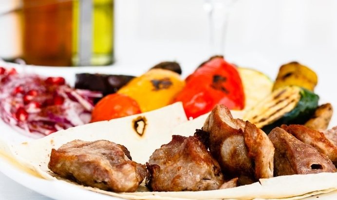 Шашлык из свинины с овощами