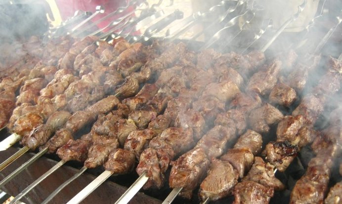 Шашлык с соком киви