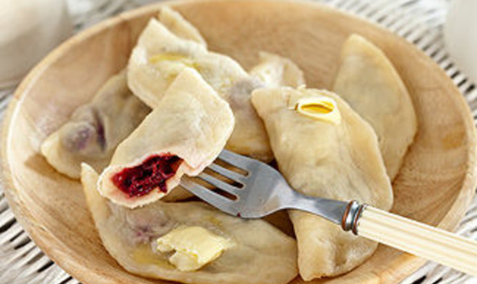 Вареники с вишней в мультиварке