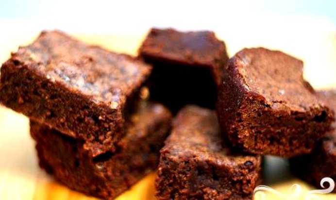 Шоколадные пирожные с корицей и кардамоном