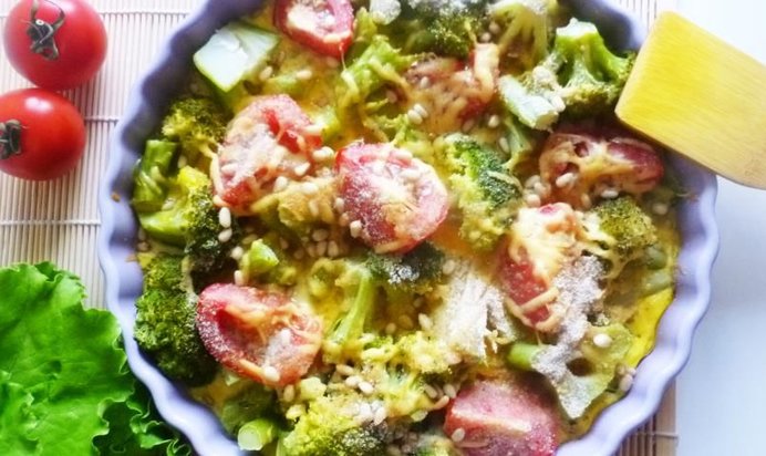 Запеканка из брокколи с кедровыми орехами