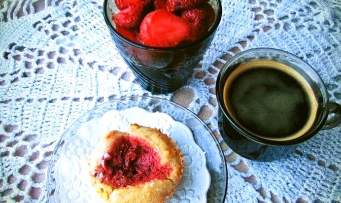 Клубничные маффины с овсянкой