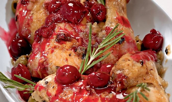 Цыпленок с вишневым соусом