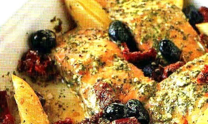 Запеченный лосось с песто