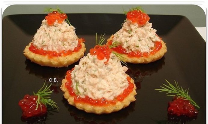 Ложное пирожное в сырных корзинках