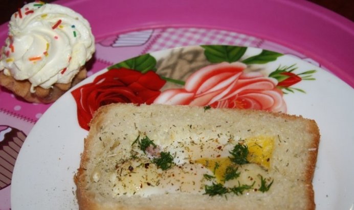 Детская яичница Малыши в домике