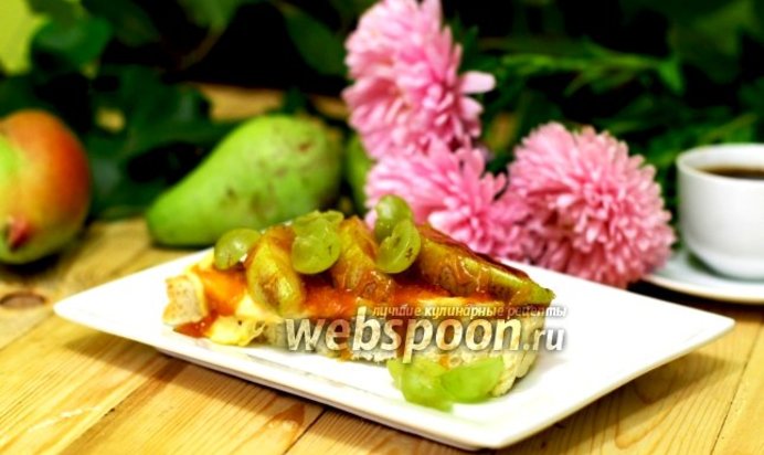 Тосты с карамелизированной грушей и карамелью