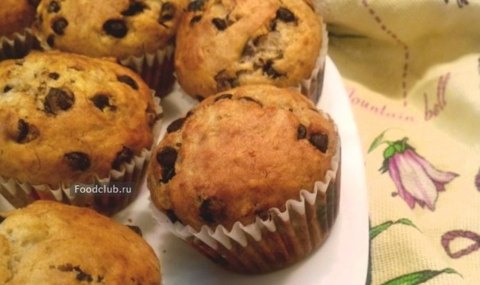 Банановые маффины с шоколадом