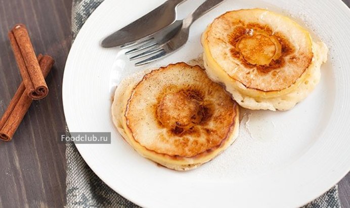 Яблочные оладьи