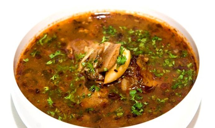 Зеленый борщ с рисом