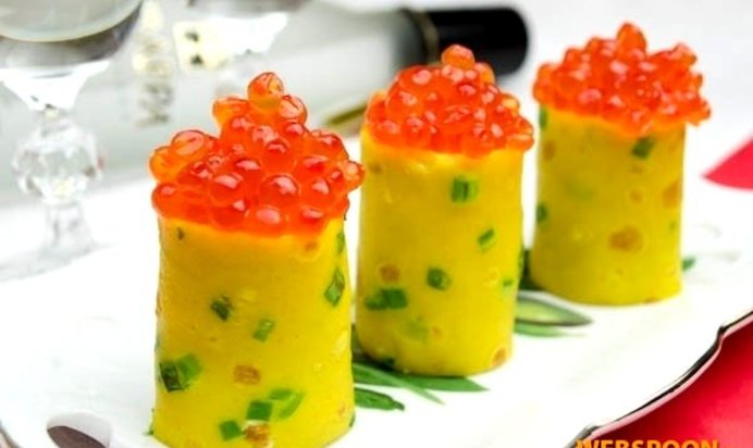 Блинчики с куркумой и зелёным луком