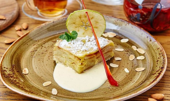 Яблочная лазанья