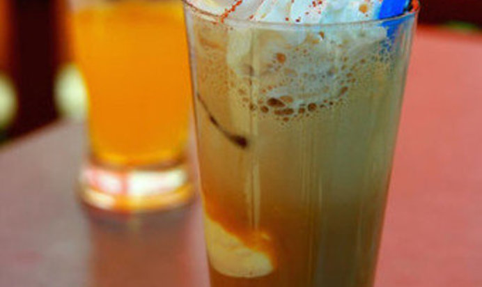 Чай с мороженым