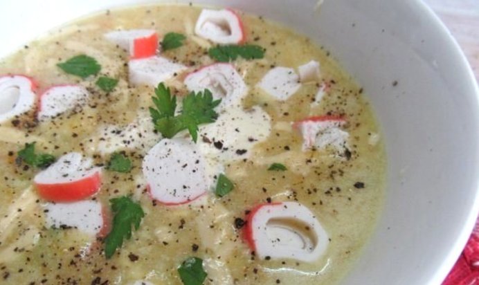 Сырный суп с крабовыми палочками