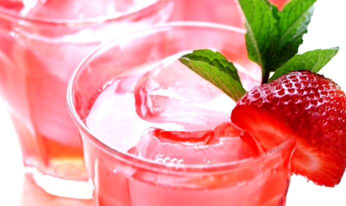 Клубнично-карамельный квас