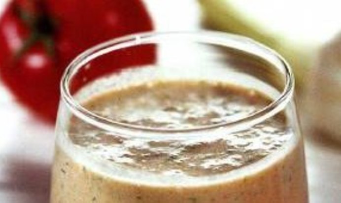 Кефирный напиток с овощами