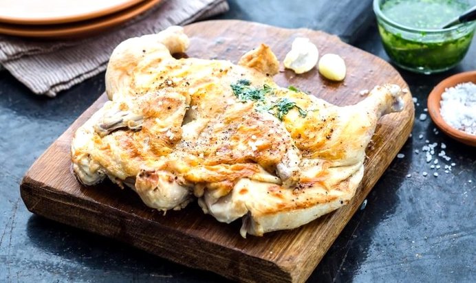 Цыпленок табака с чесночным соусом