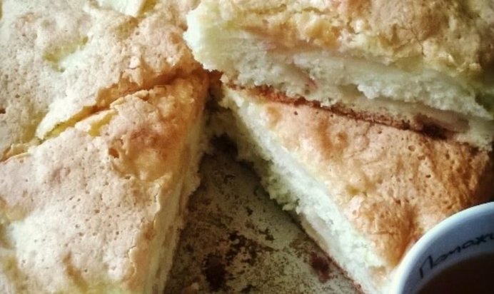 Шарлотка «Воздушная» с сахарной корочкой