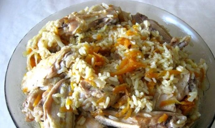 Плов с куриными крылышками