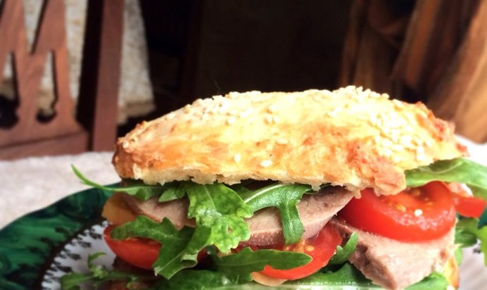 Бутерброды из домашних булочек