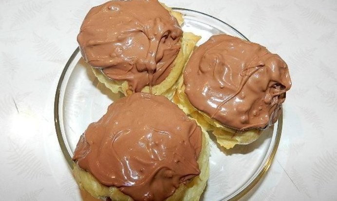 Заварное пирожное со сгущёнкой